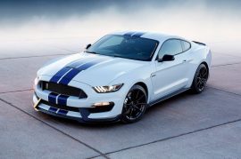 mustang samochód